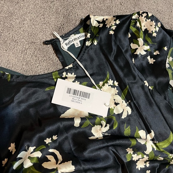 SOLD Reformation Birch Silk Dress New With Tags - Picture 8 of 10